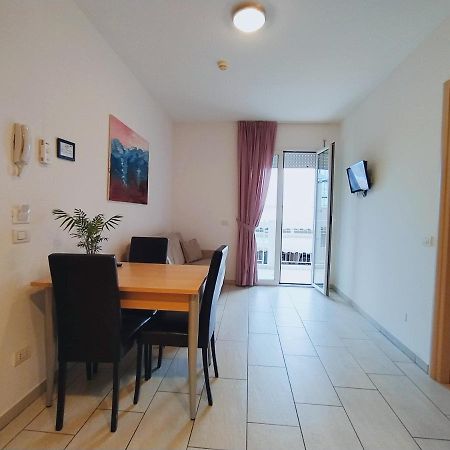 Fogliano Marina Residence Hotel Rubino المظهر الخارجي الصورة