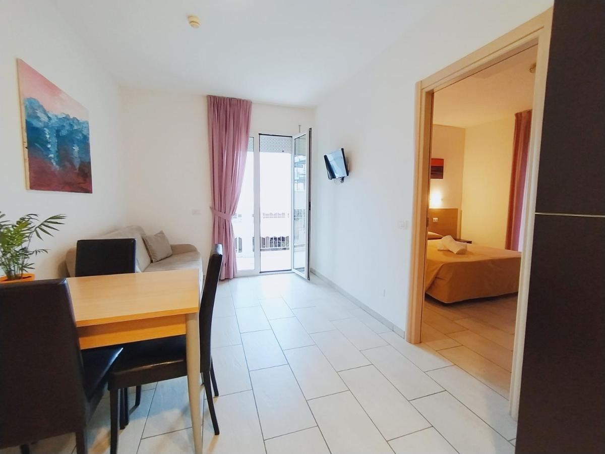 Fogliano Marina Residence Hotel Rubino المظهر الخارجي الصورة